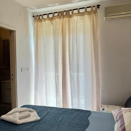 Jela * Makarska