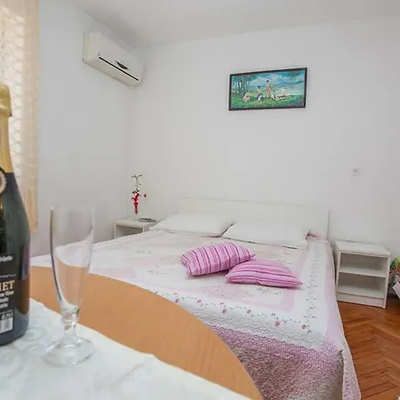 Jela Apartamento Makarska