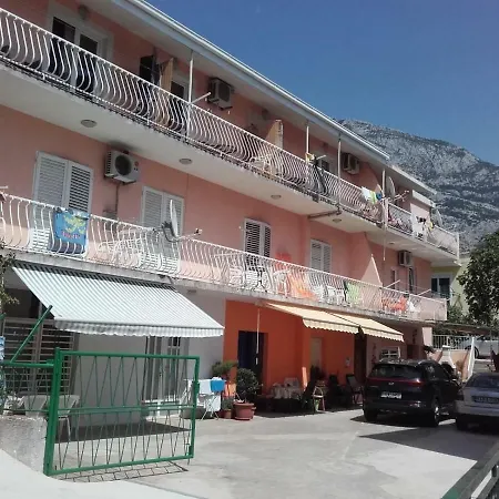 Apartamento Jela *
